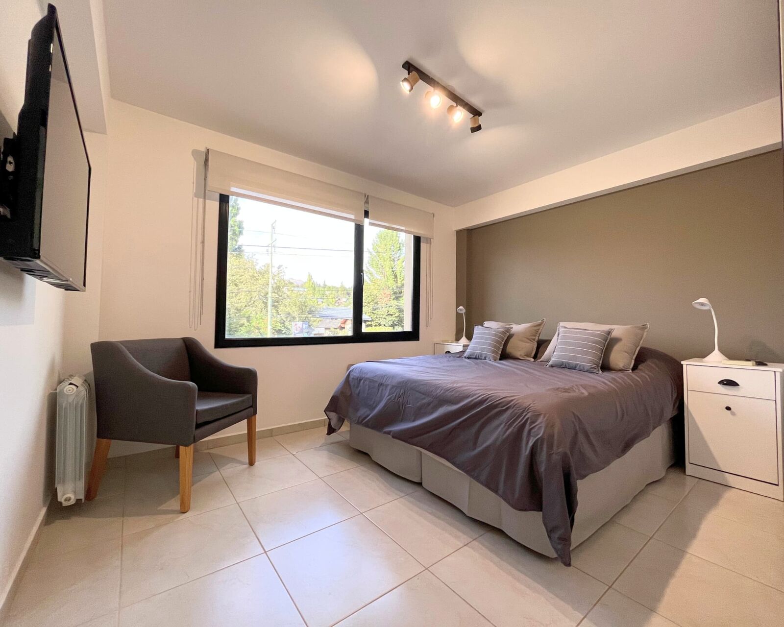 Pioneros · Bedroom